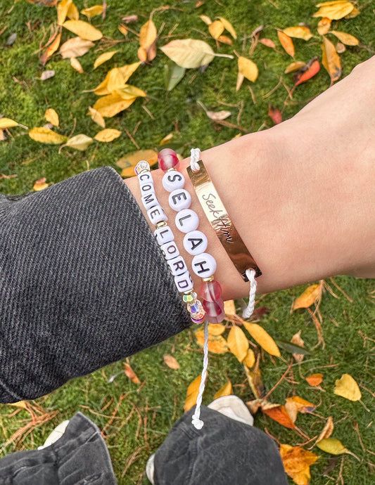 Seek Him Bracelet – Christian String Bracelet