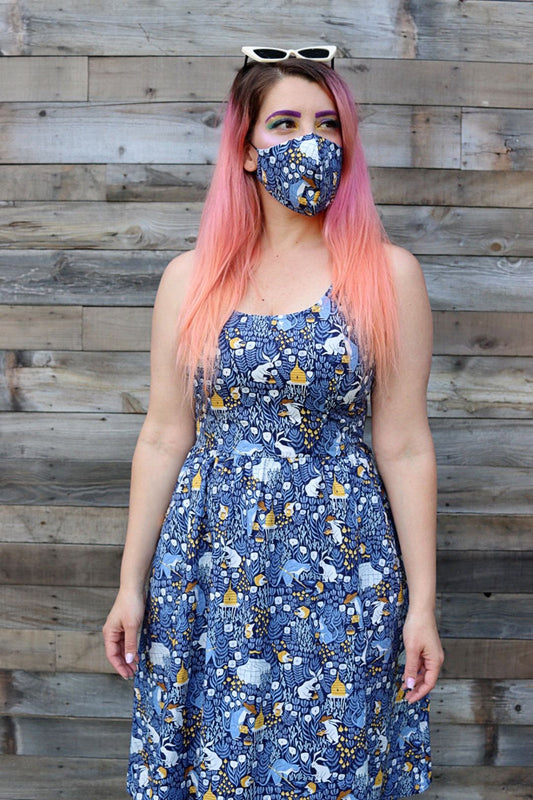 Busy Bees/blue Gingham Mask — Soul Flow Apparel