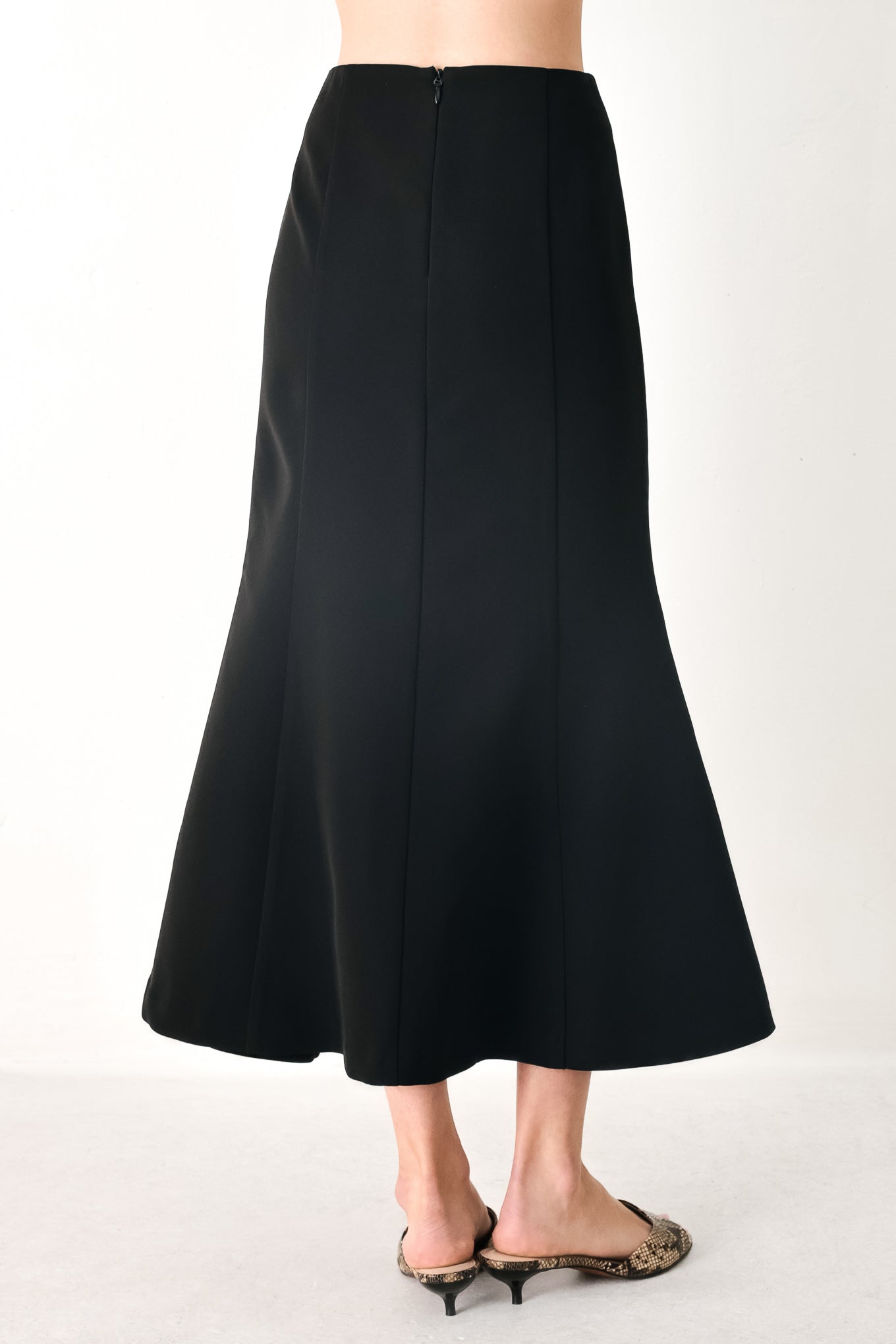 Everyday Perfection Woven Midi Skirt in black, view 5 — Soul Flow Apparel