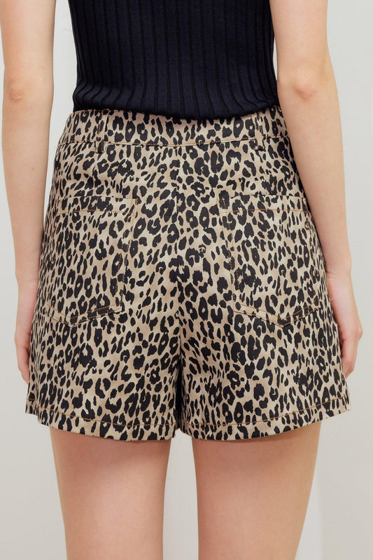 Catwalk Movement Woven Skort in taupe, view 7 — Soul Flow Apparel