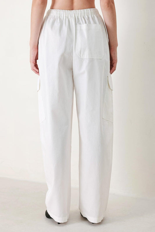 Crisp Essential Woven Ballon Pants in off-white, view 5 — Soul Flow Apparel