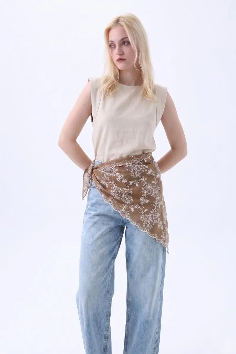 Boho Floral Embroidered Triangle Headscarf – Lightweight Casual Scarf Leto Collection