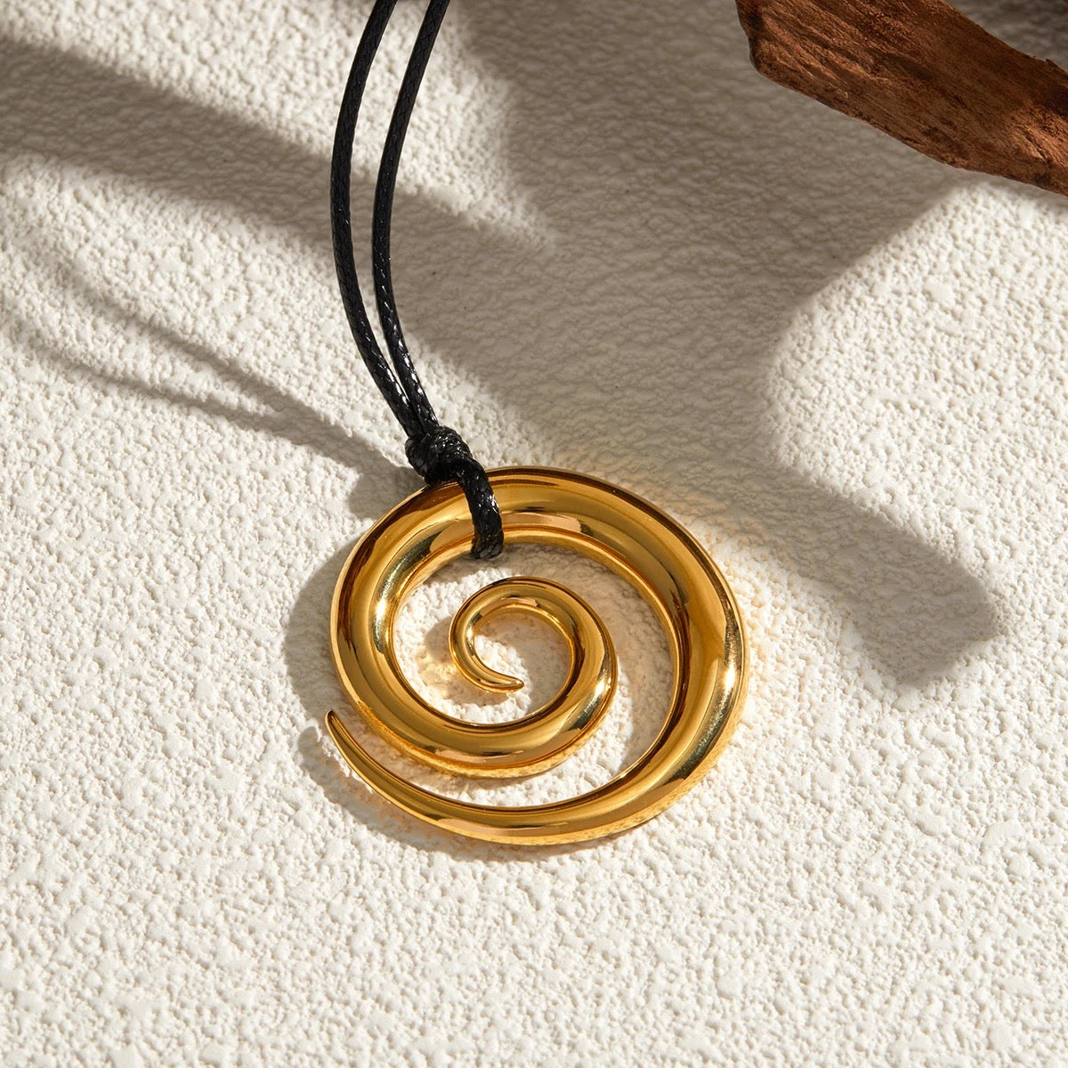 Rowen Necklace, view 8609 — Soul Flow Apparel