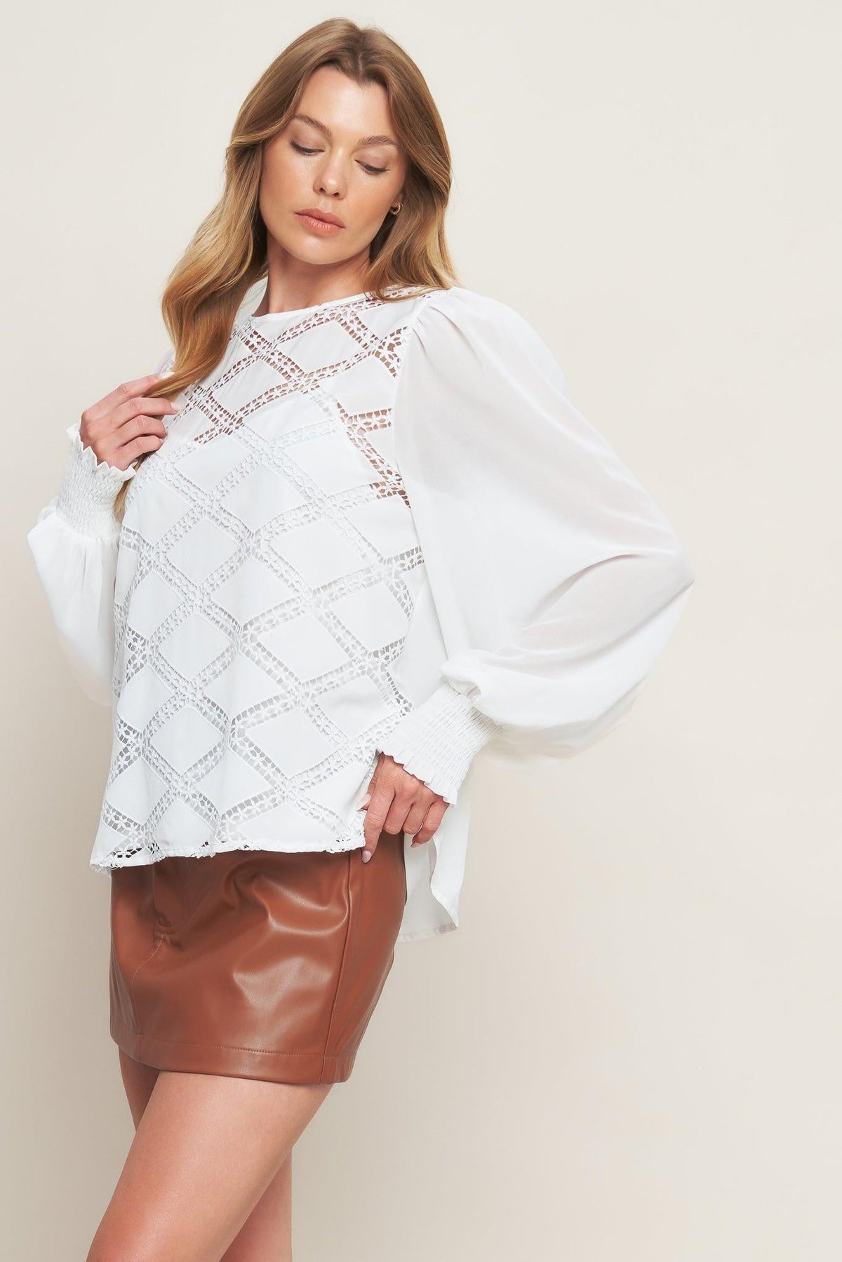 Weekend Wanderer Woven Top in white, view 5 — Soul Flow Apparel