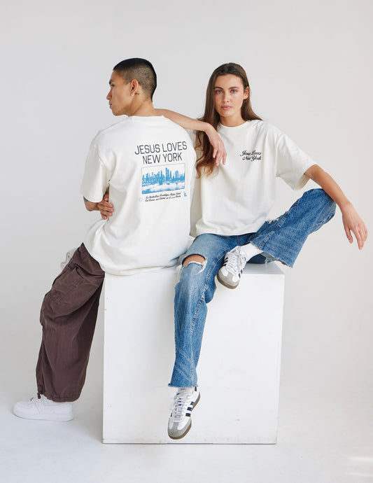 Jesus Loves New York Heavyweight Tee – Christian T-Shirt