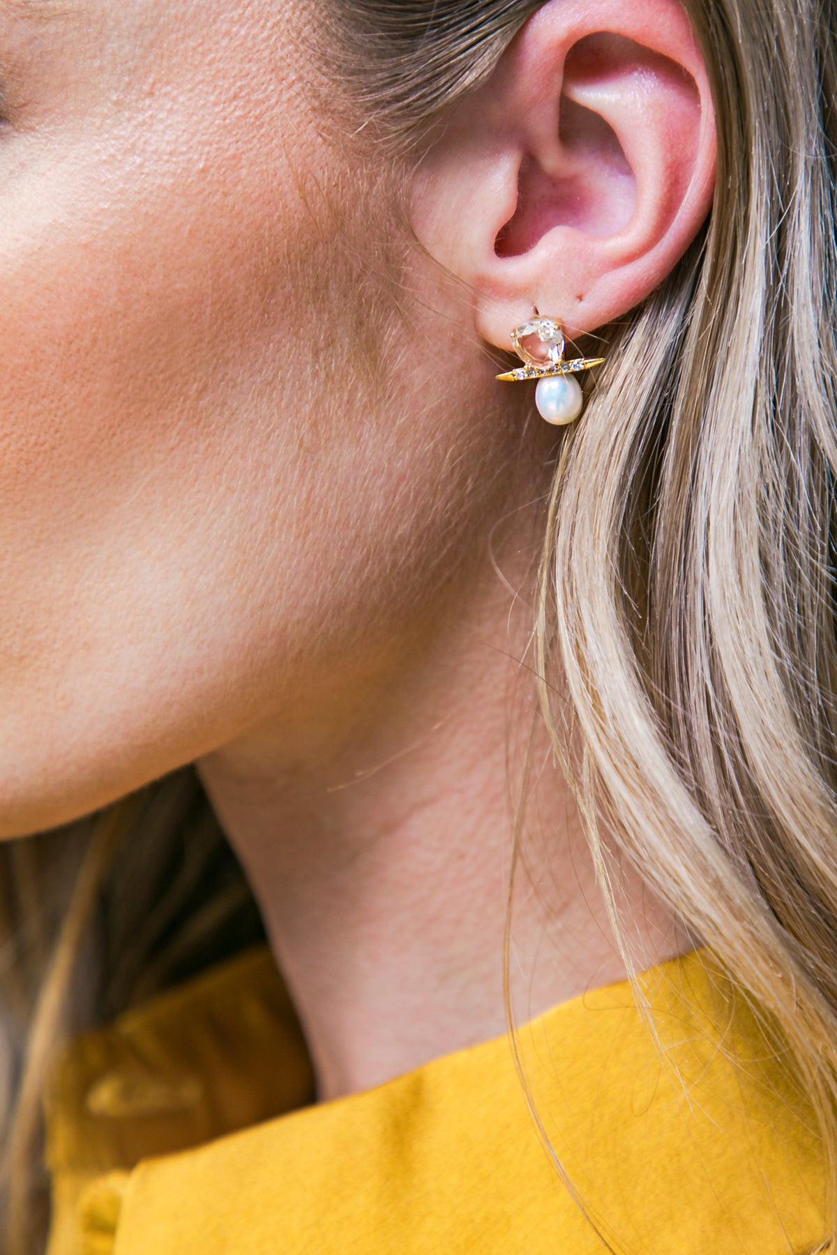 Kimberly Pearly Earrings Geometric Brass Imitation Pearl Jewelry Made in Korea — Soul Flow Apparel