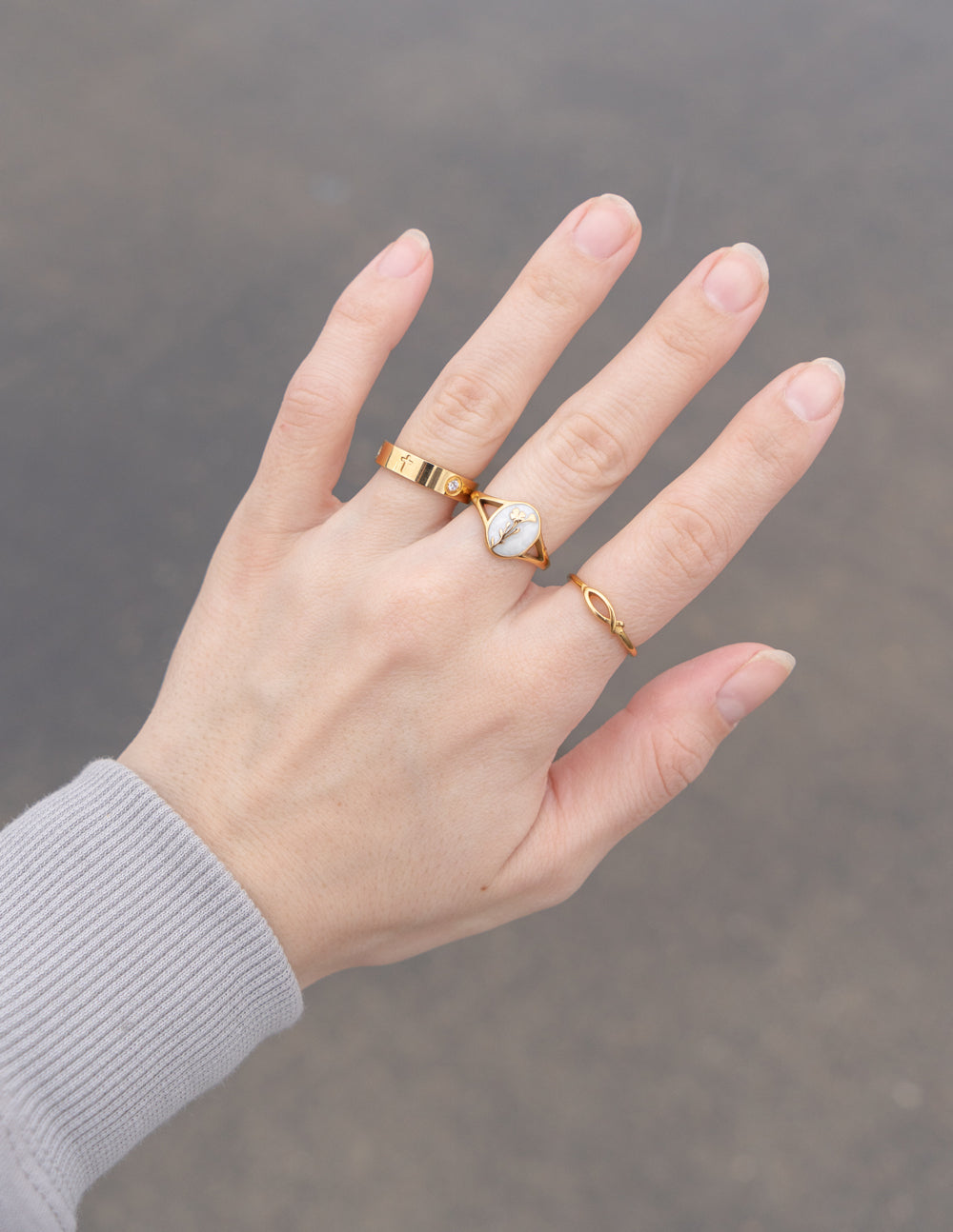 Wildflower Signet Ring – Christian Ring