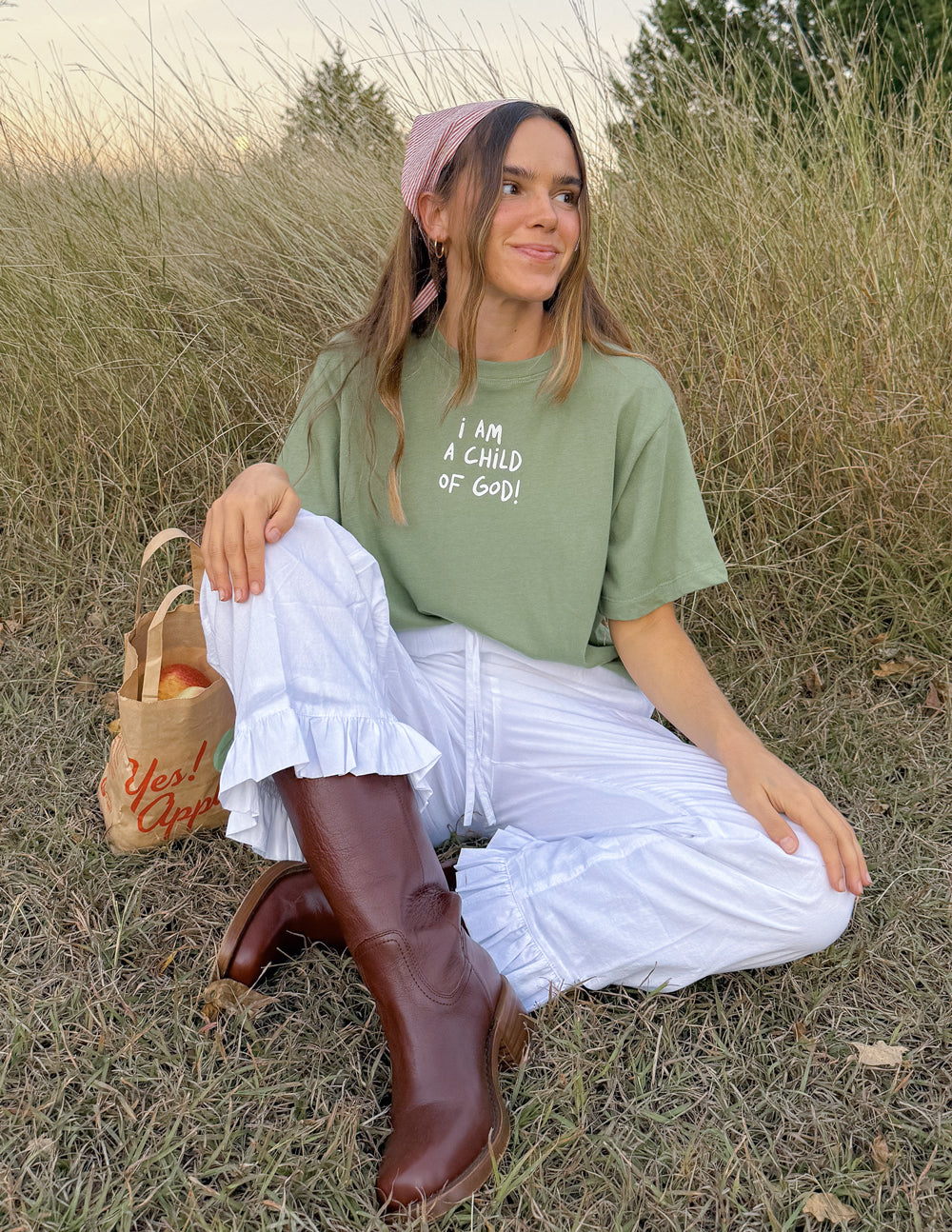 Child of God Cropped Women's Tee – Christian T-Shirt