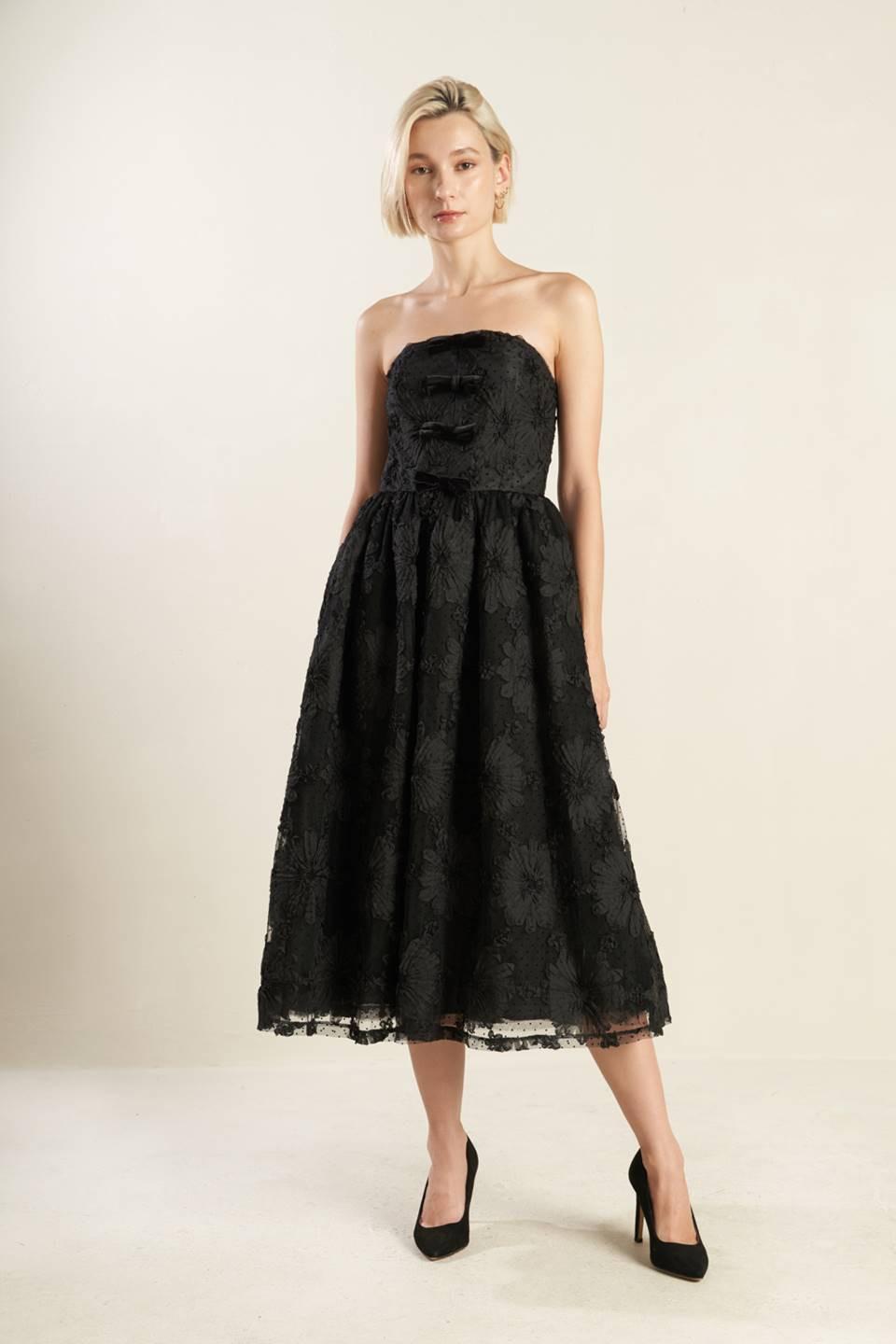 Confidence Game Lace Midi Dress in black, view 1 — Soul Flow Apparel