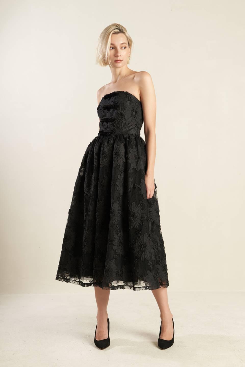 Confidence Game Lace Midi Dress in black, view 2 — Soul Flow Apparel