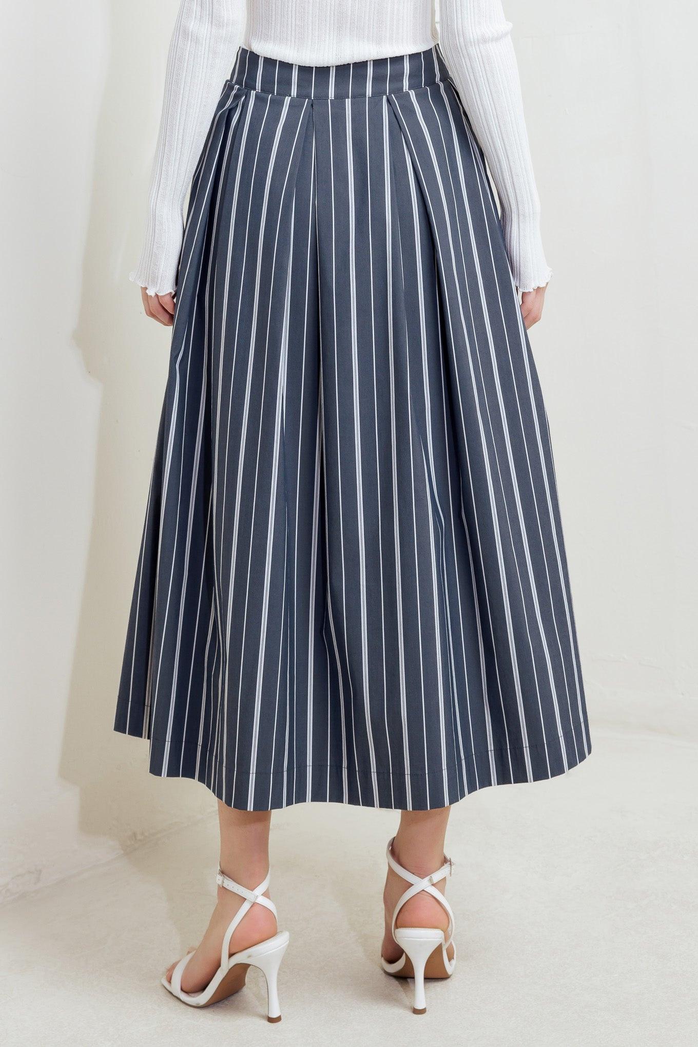 Behind the Grin Woven Midi Skirt in charcoal, view 8 — Soul Flow Apparel
