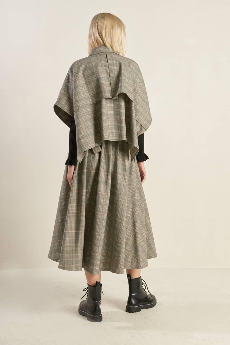 Moody Allure Woven Midi Skirt in black beige, view 2 — Soul Flow Apparel