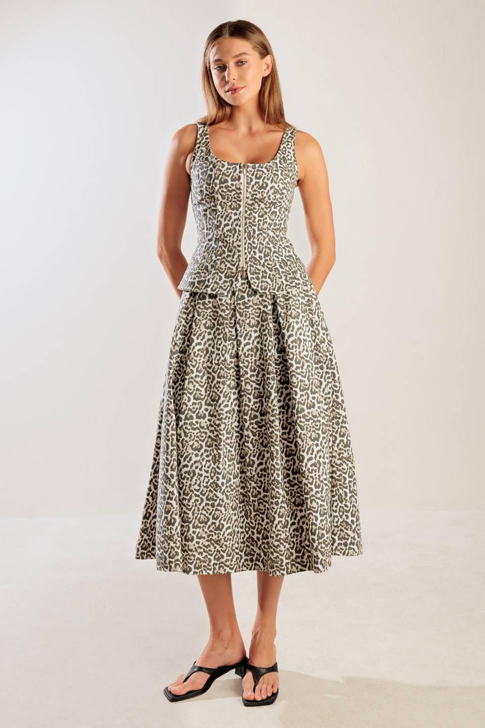 Something Special Woven Midi Full Skirt in white, view 2 — Soul Flow Apparel