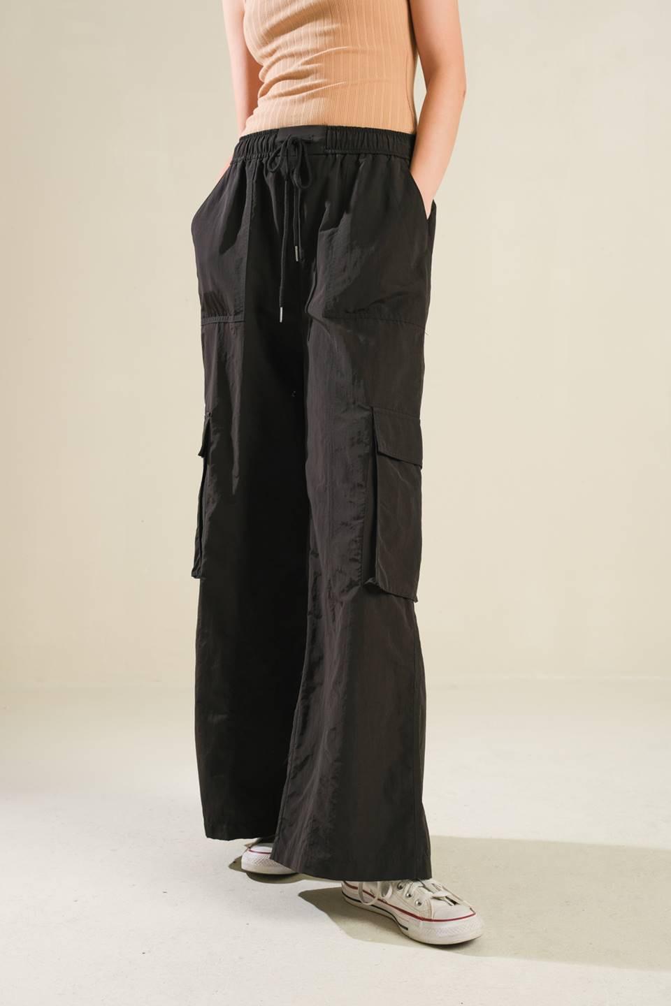 Lovin on Me Cargo Pants in black, view 1 — Soul Flow Apparel