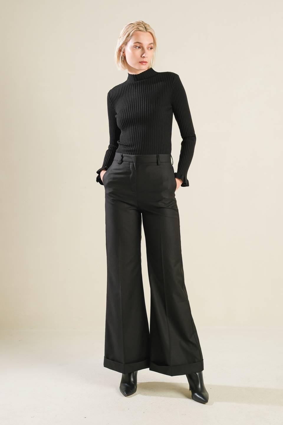 Falling Deeper Woven Pants in black, view 5 — Soul Flow Apparel