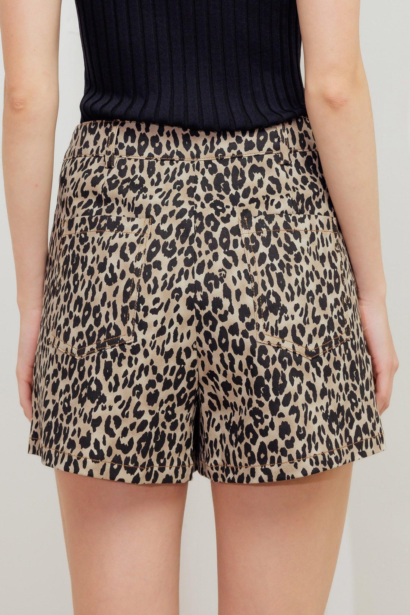Catwalk Movement Woven Skort in taupe, view 7 — Soul Flow Apparel
