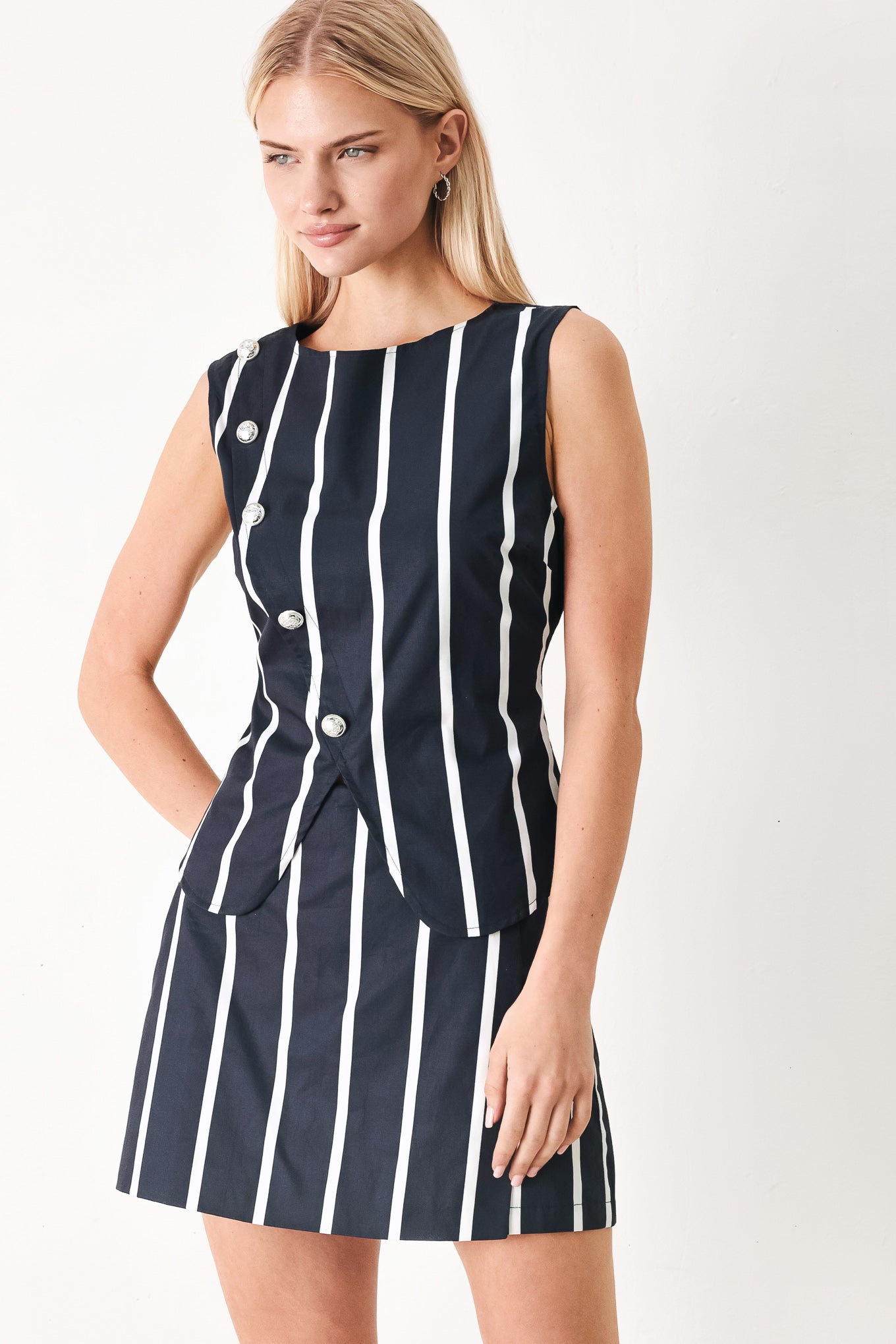 Dark Rhythm Stripe Woven Skort in navy white, view 2 — Soul Flow Apparel