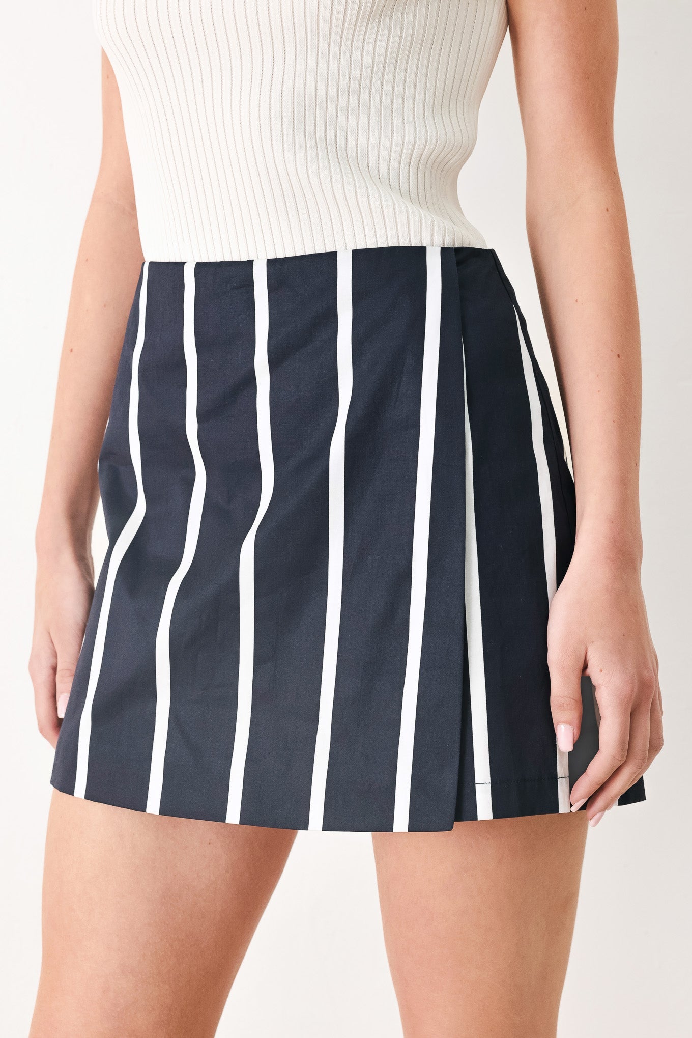 Dark Rhythm Stripe Woven Skort in navy white, view 7 — Soul Flow Apparel