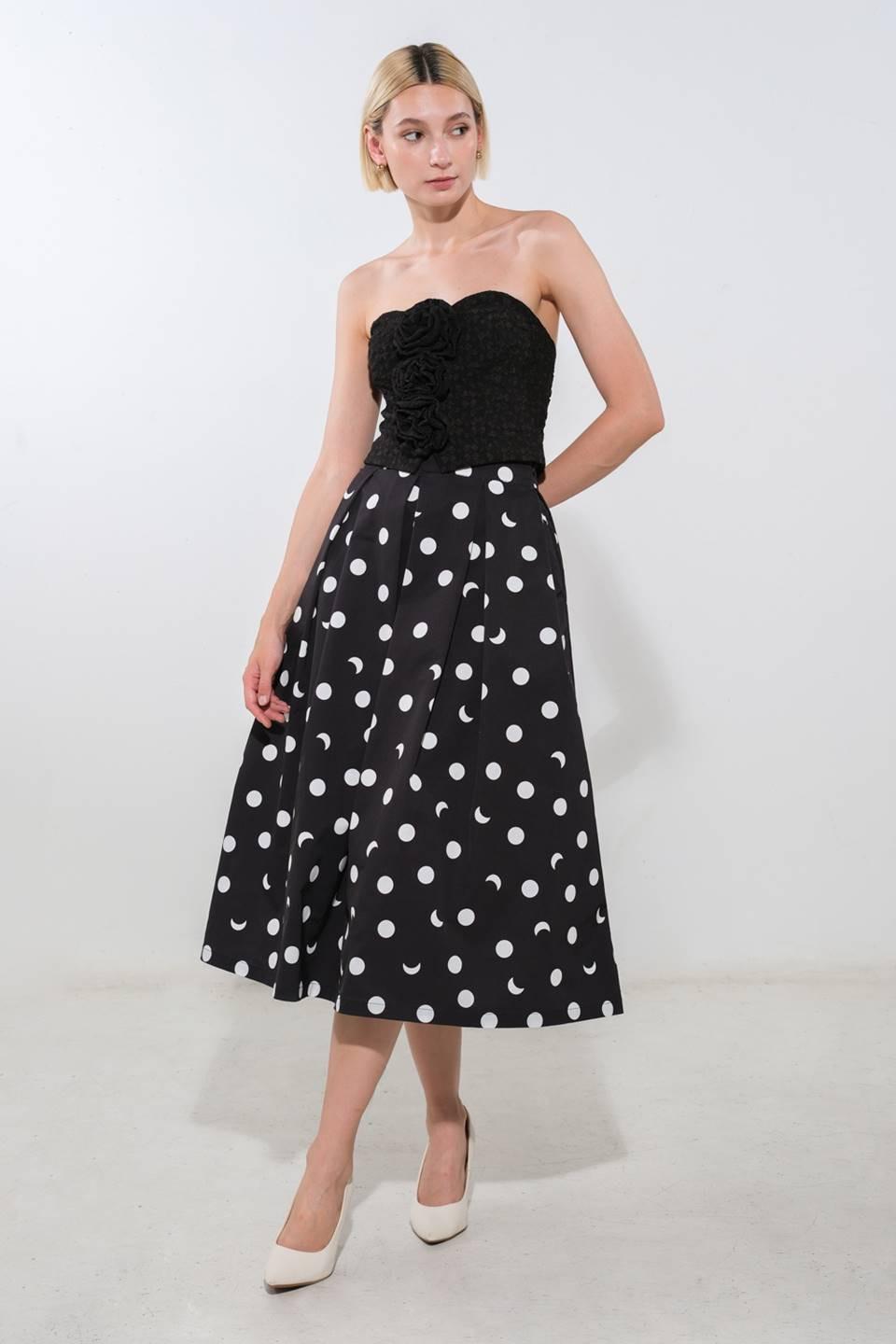 Summery Darling Woven Top in black, view 6 — Soul Flow Apparel