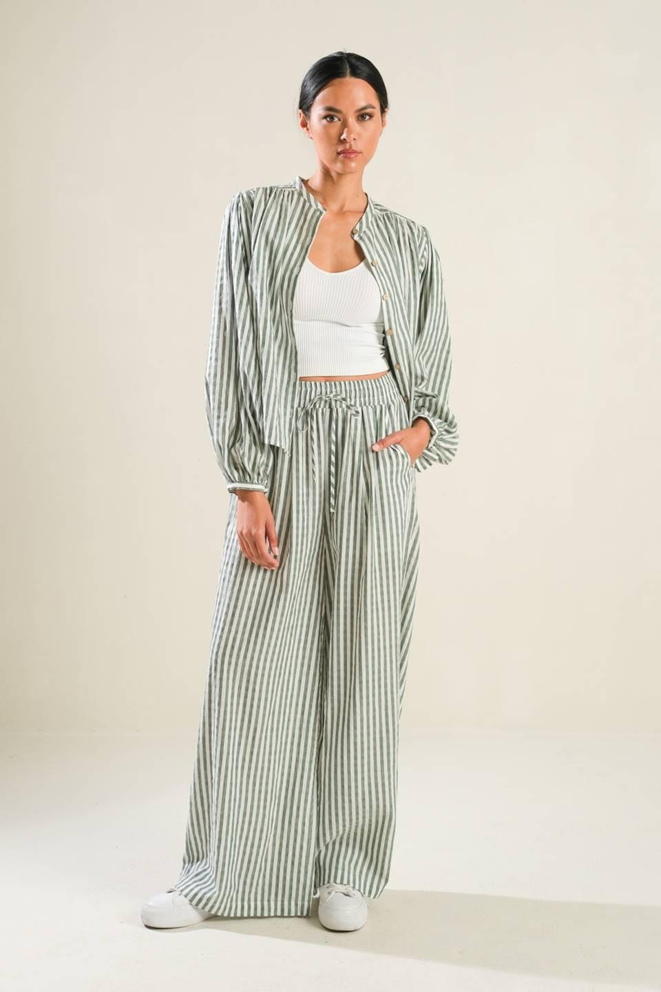 Made Me Realize Peasant Top in green, view 5 — Soul Flow Apparel