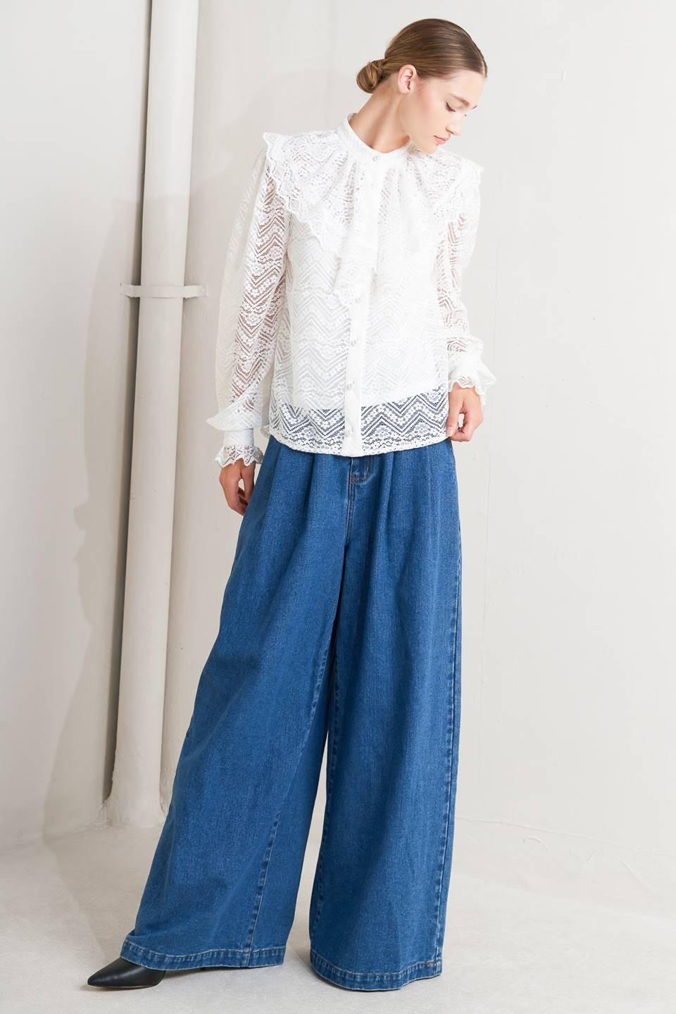 Cloud Romance Woven Lace Top in off-white, view 3 — Soul Flow Apparel
