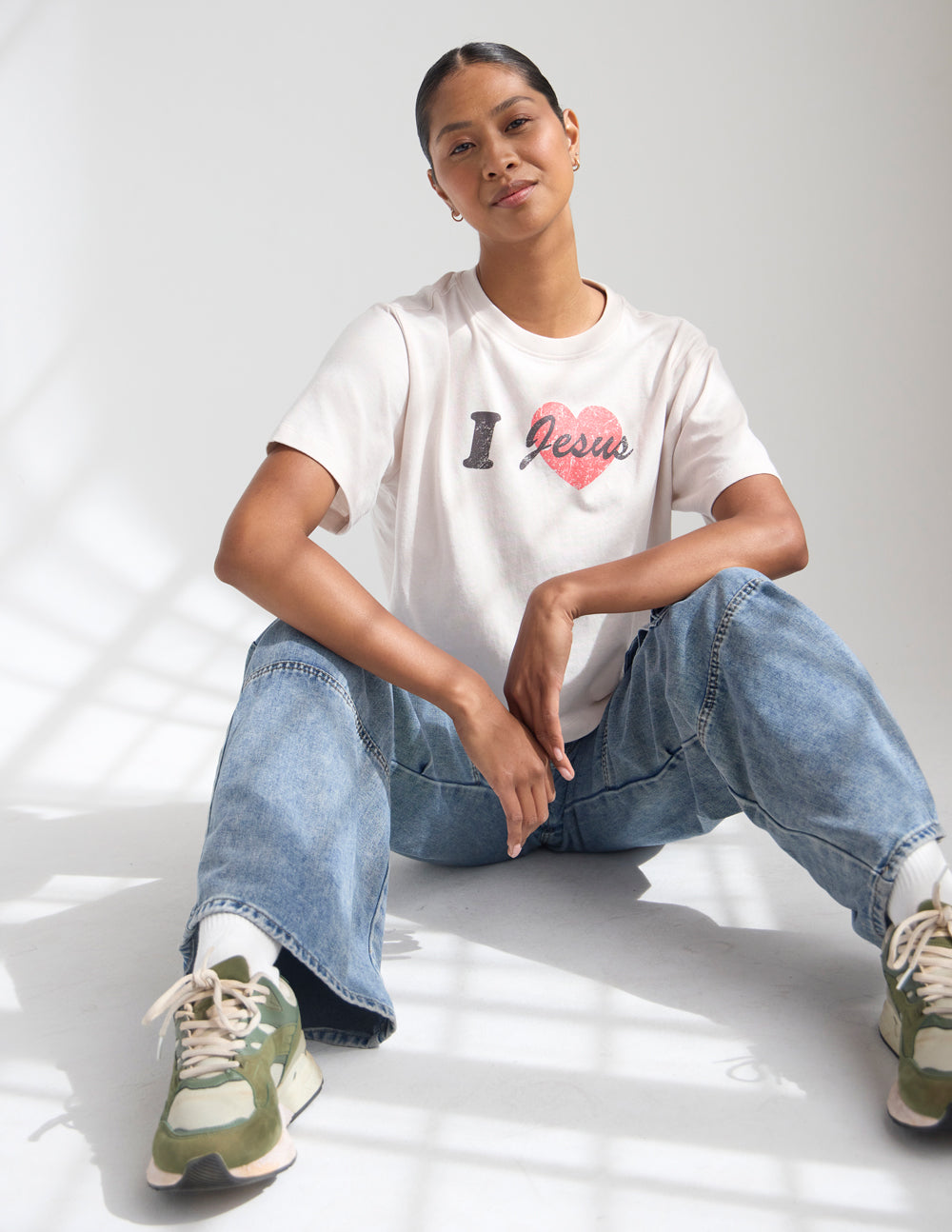 I Love Jesus Cropped Women's Tee – Christian T-Shirt