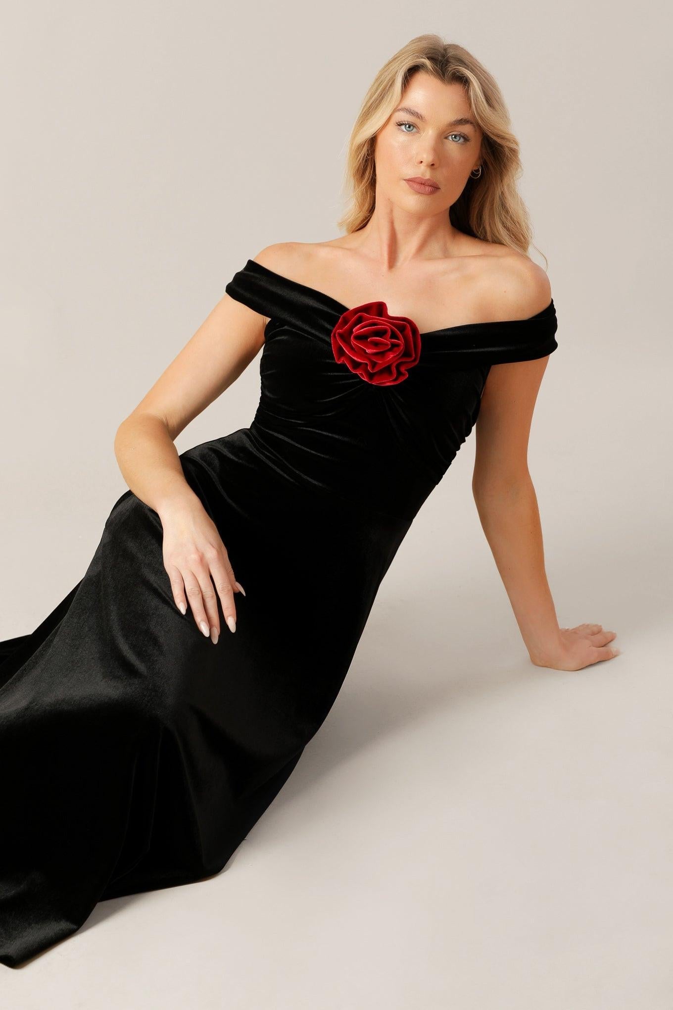 Be There for You Velvet Midi Dress in black red, view 9 — Soul Flow Apparel