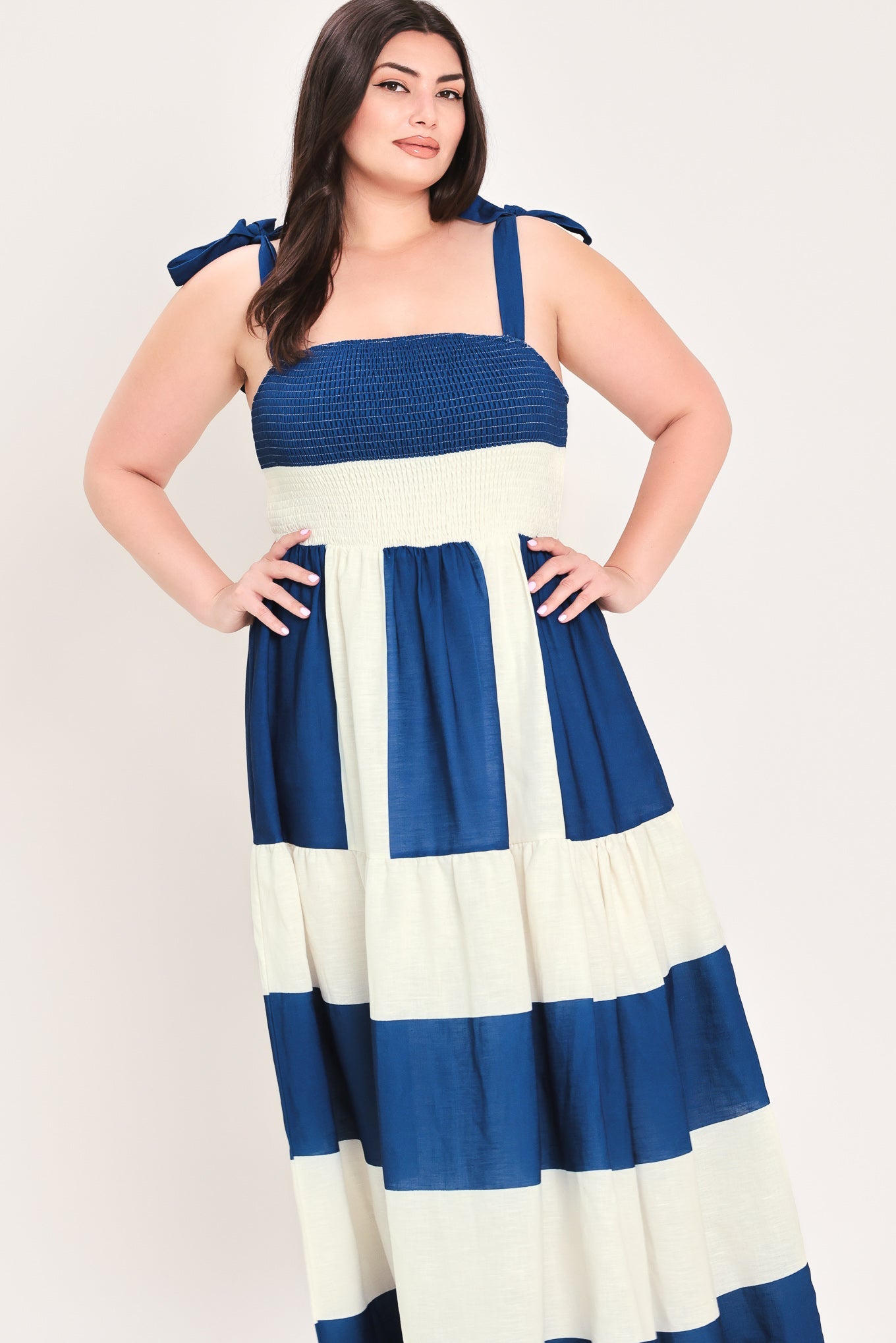 Weekend Coast Woven Maxi Dress in off-white blue, view 9 — Soul Flow Apparel