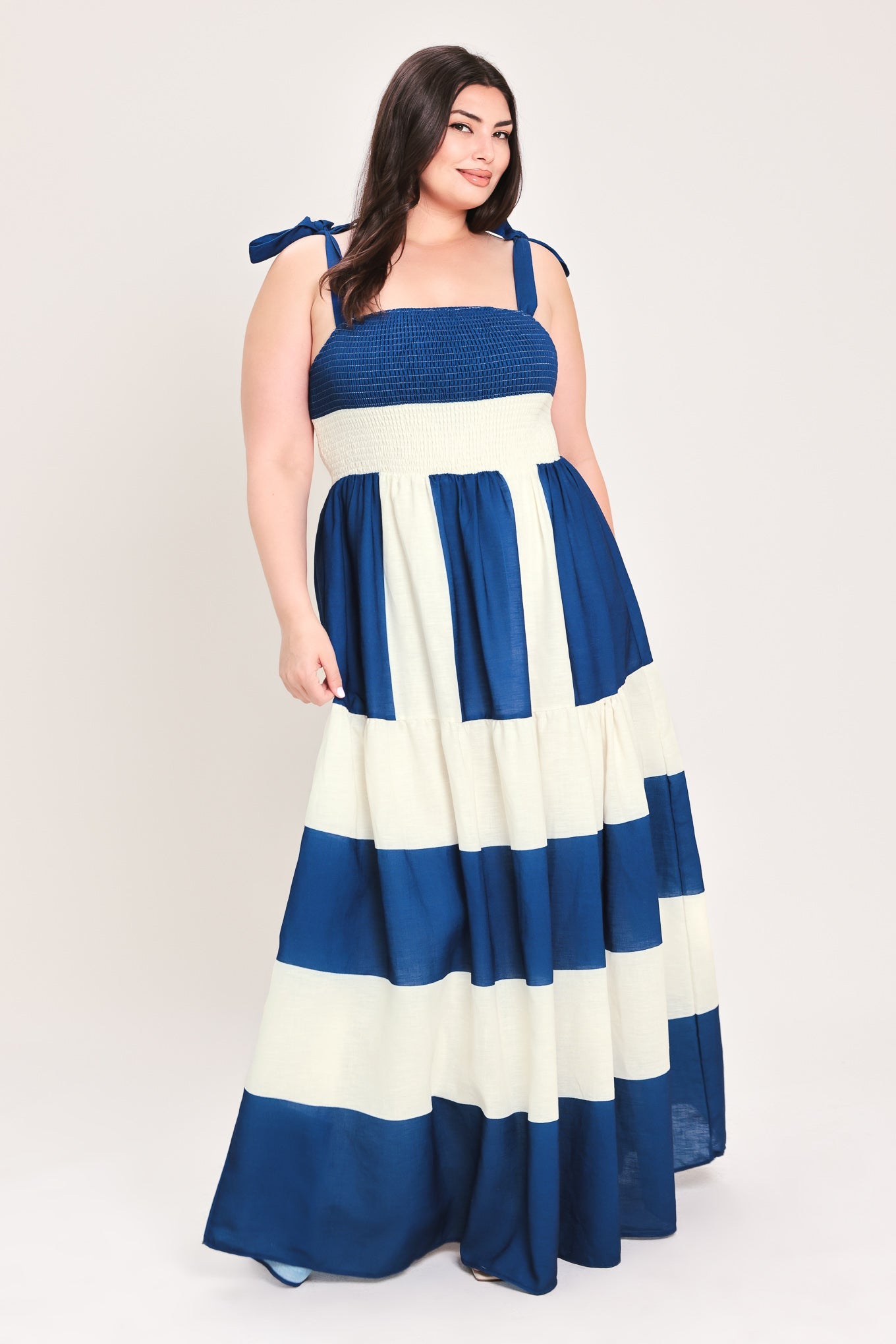 Weekend Coast Woven Maxi Dress in off-white blue, view 8 — Soul Flow Apparel