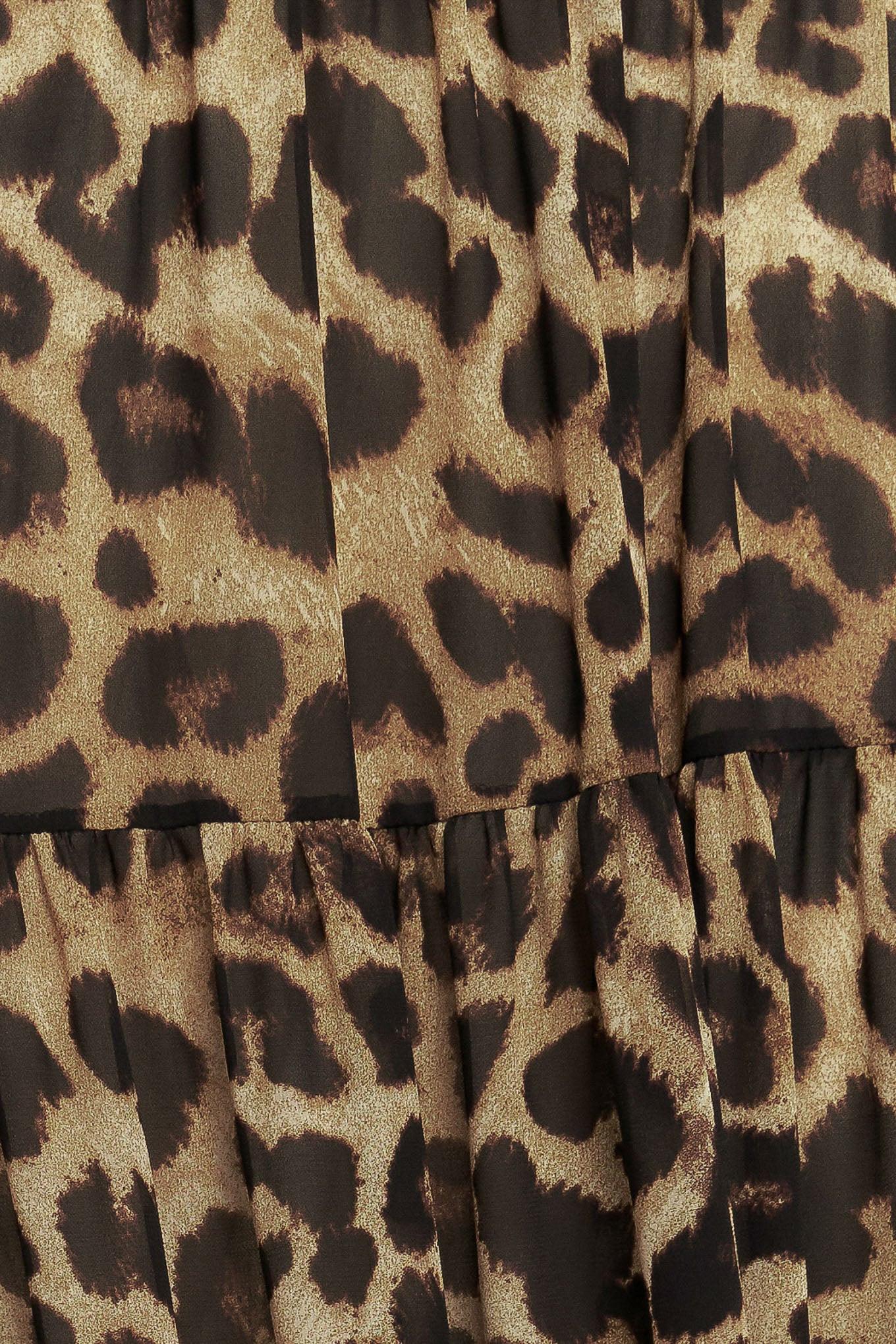 Seasonless Styling Woven Maxi Skirt in leopard, fabric swatch — Soul Flow Apparel