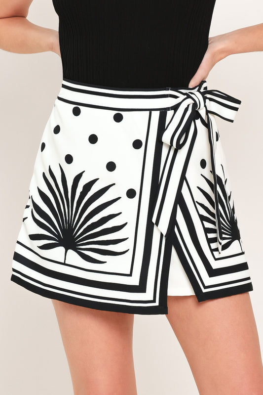 Vintage Resort Woven Skort in off-white, view 1 — Soul Flow Apparel