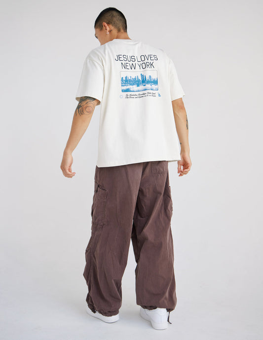 Jesus Loves New York Heavyweight Tee – Christian T-Shirt
