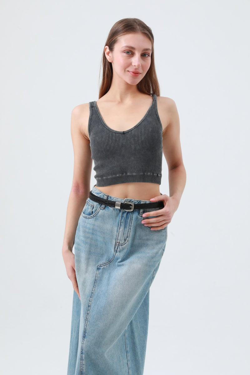 Wild Elegance: Faux Alligator Skin Patterned Leather Belt Leto Collection