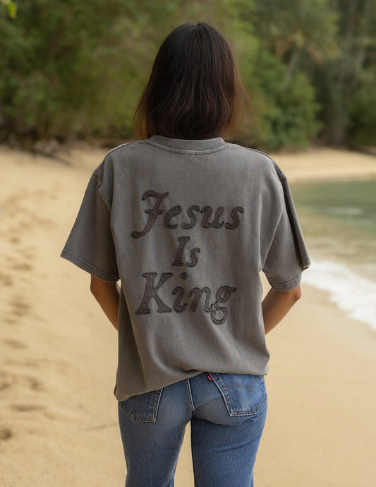 Not Sorry Jesus Is King Heavyweight Tee – Christian T-Shirt