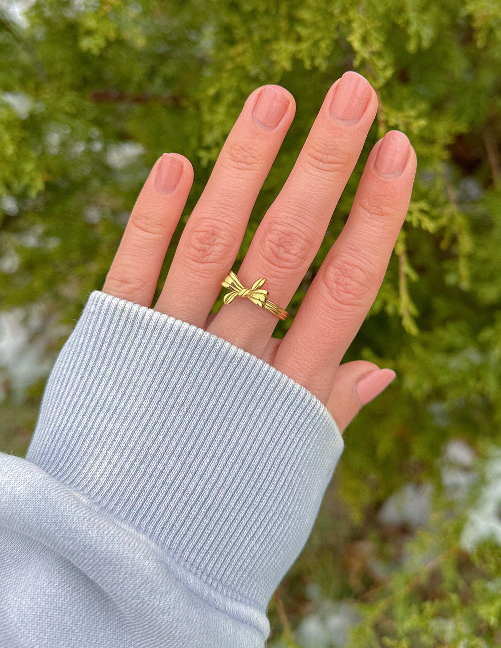 Ribbon Ring – Christian Ring