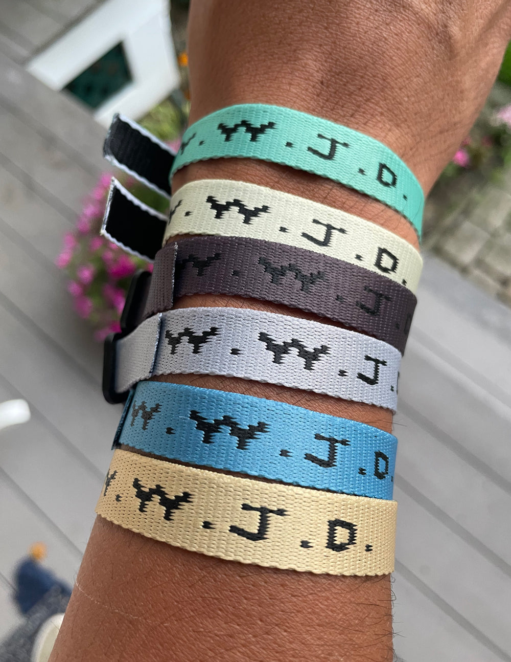 WWJD Surf Bracelet Pack – Christian Wristband