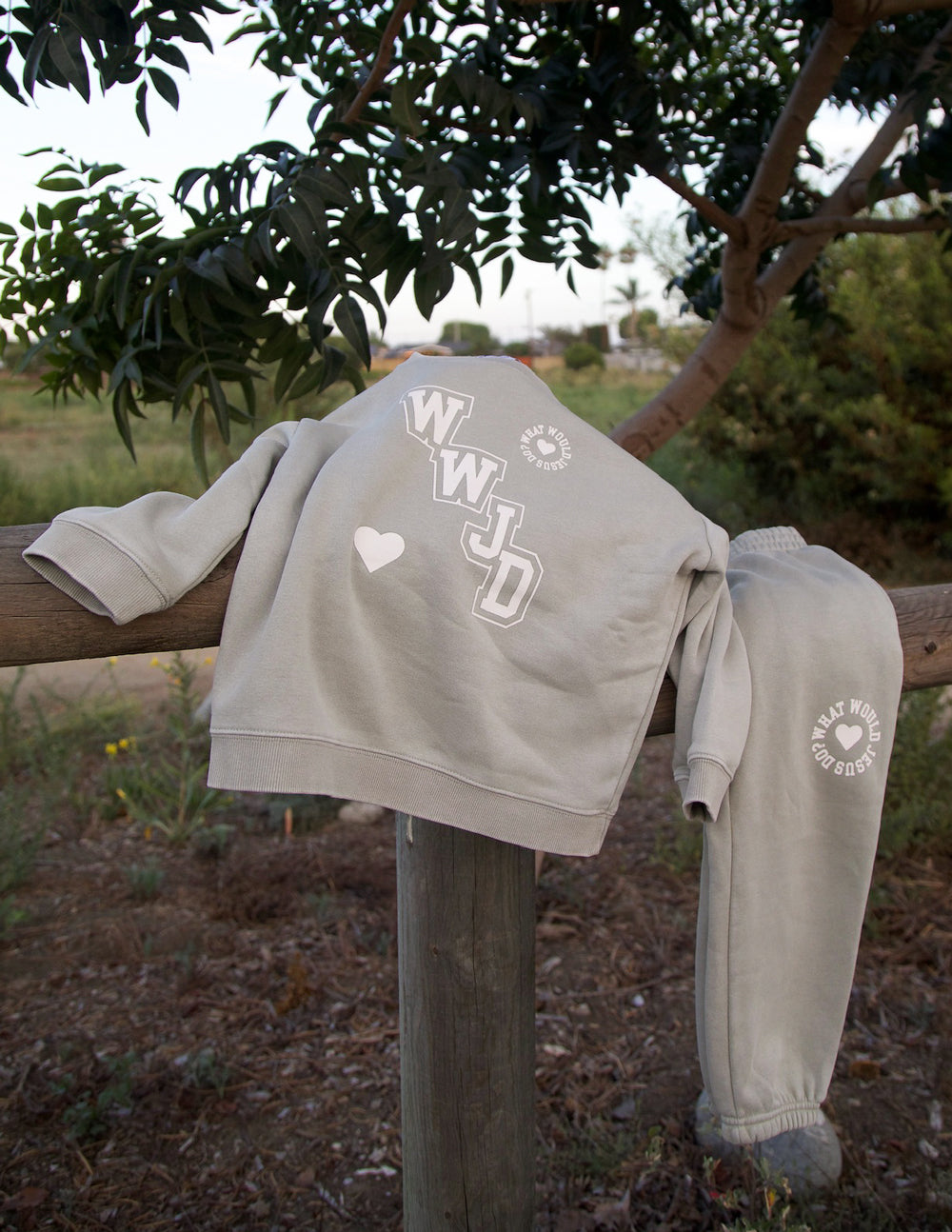 WWJD Varsity Kids Crewneck – Christian Kids Crewneck
