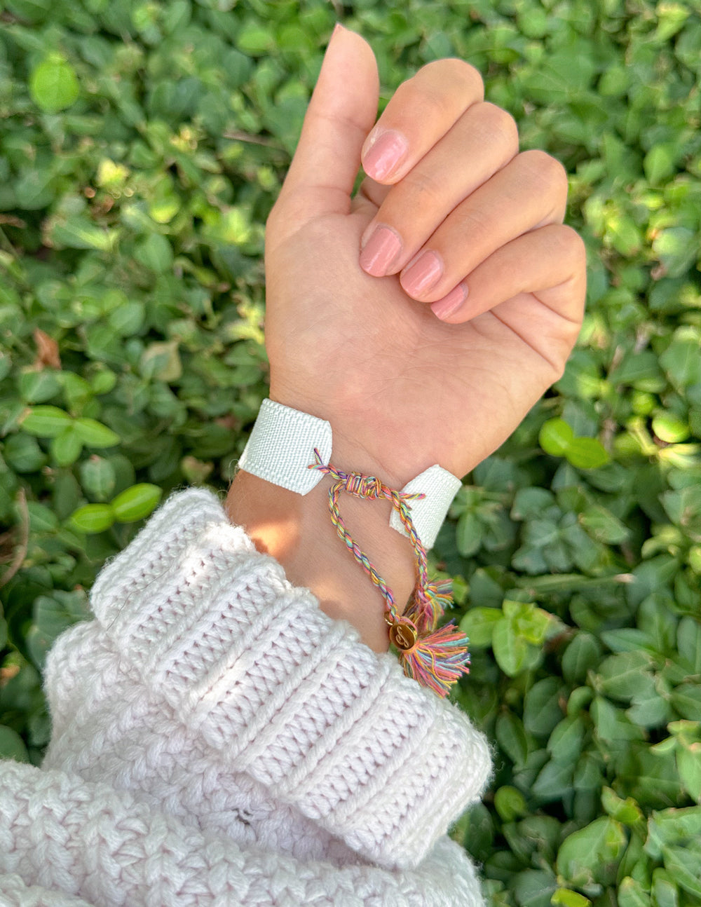 White WWJD Embroidered Bracelet – Christian Wristband