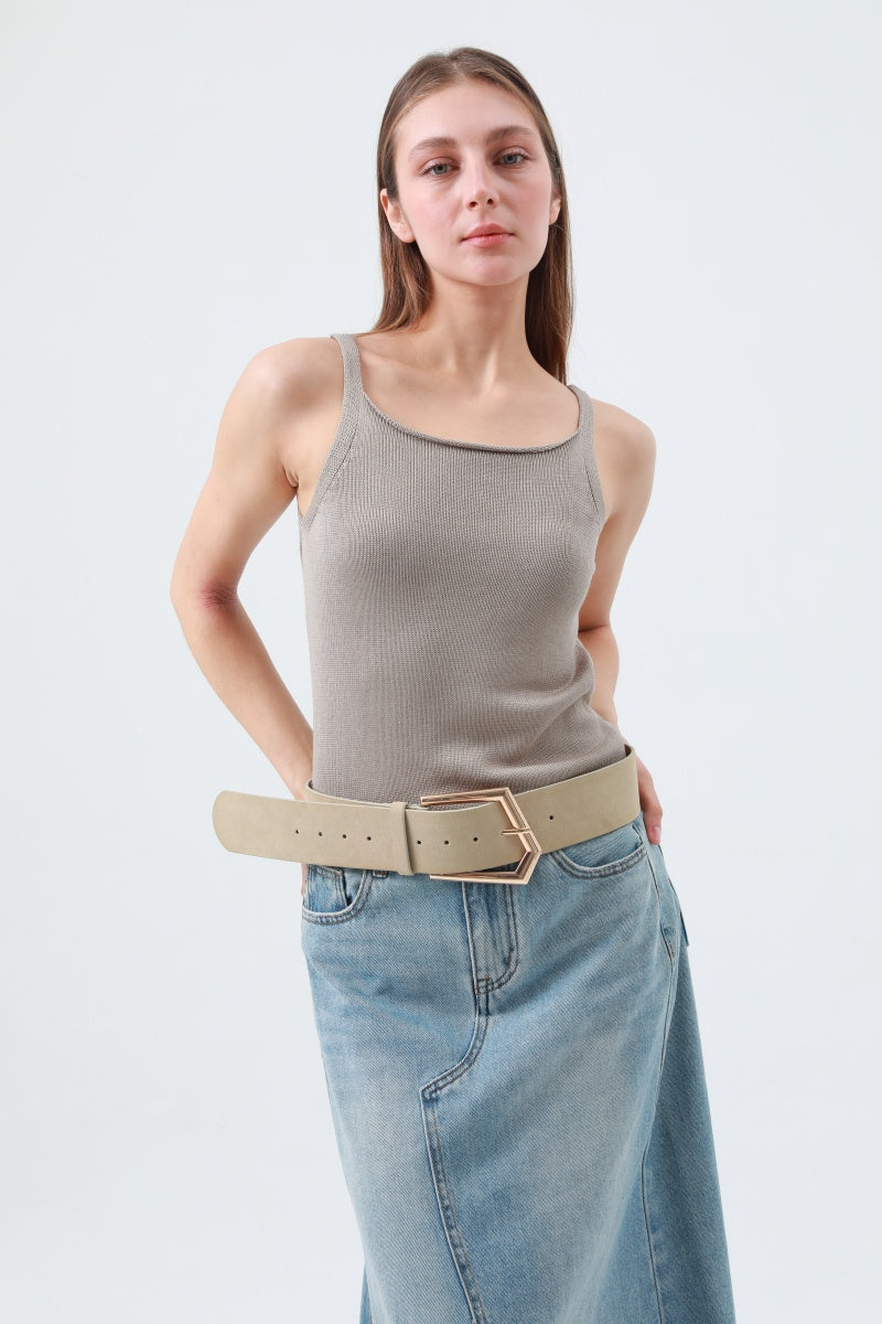 Wild West Chic: Wide Suede Belt Leto Collection