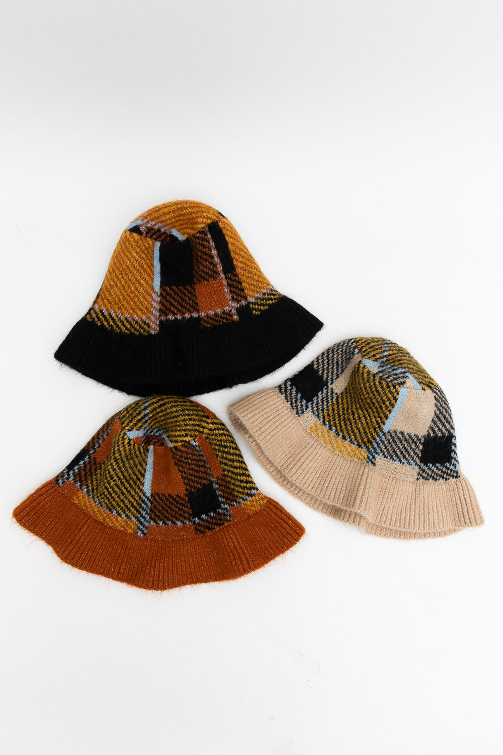 Plaid Bucket Hat Beanie Cozy Stylish Winter Look 🧢 Leto Collection