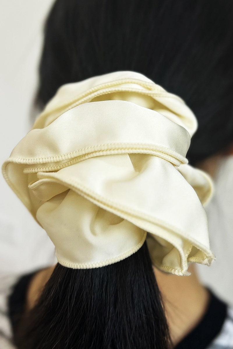 Parisian Satin Scrunchies – Retro Hair Ties with Luxe Feel 🌟🎀 Leto Collection