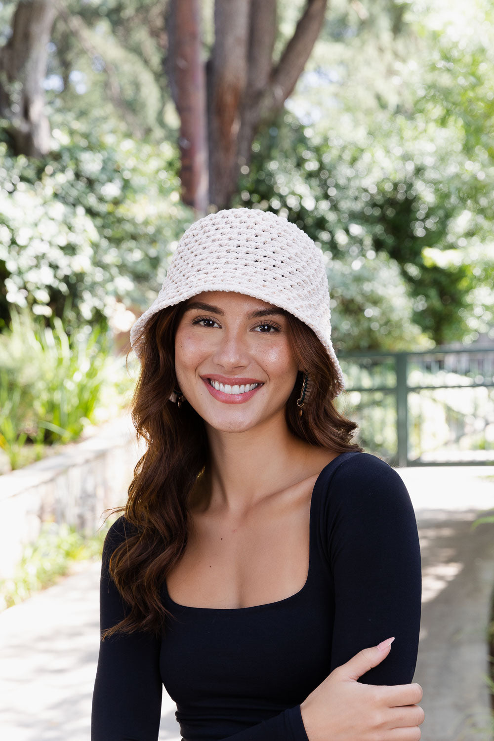 Handwoven Crochet Bucket Hat – Boho Twisted Design 🌿🧶 Leto Collection