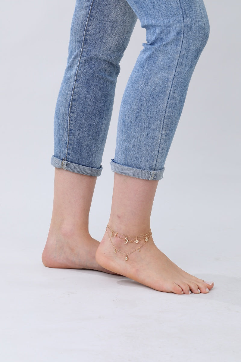 Celestial Star & Moon Anklet – Dreamy Layered Charm✨🌙 Leto Collection