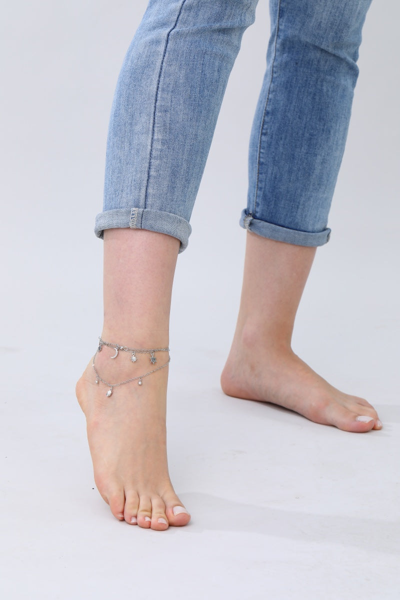 Celestial Star & Moon Anklet – Dreamy Layered Charm✨🌙 Leto Collection