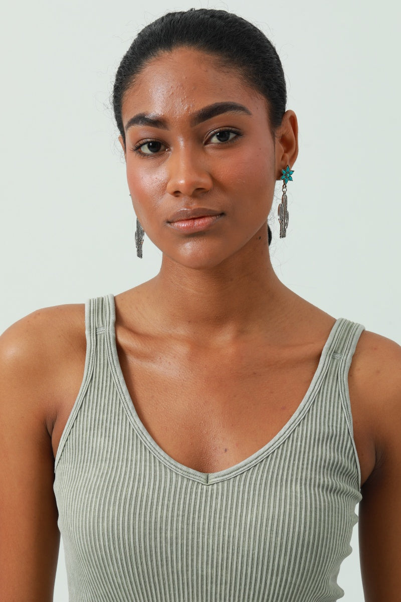 Boho Western Earrings – 💎Turquoise Flower & Openwork Cactus🌵 Leto Collection