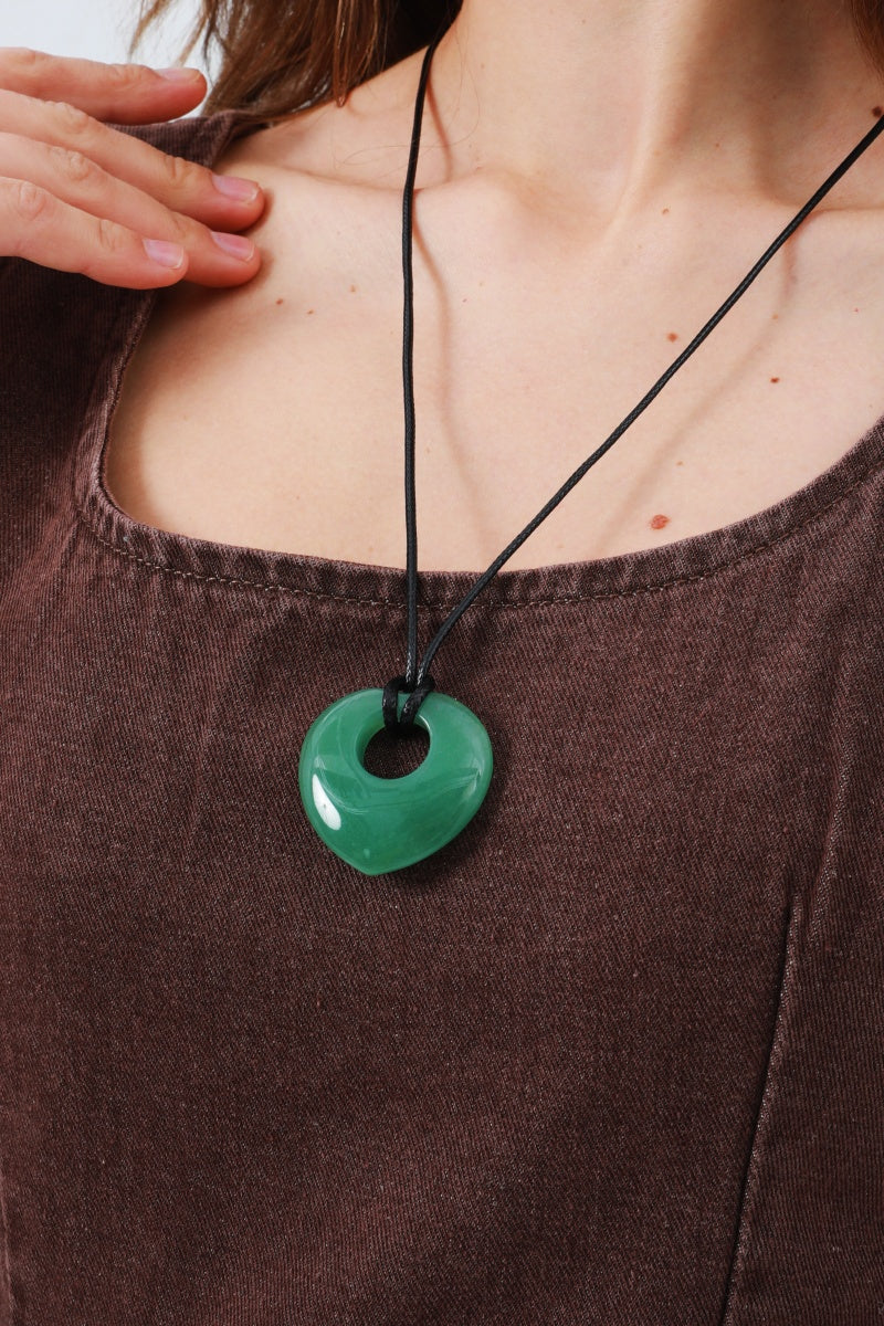 Hollow Heart Gemstone Pendant Necklace for Women – Delicate & Meaningful 💎 Leto Collection