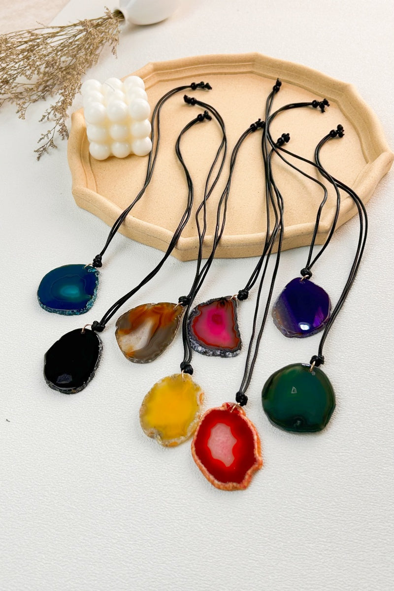 Raw Gemstone Pendant Necklace – Organic & Irregular Stone 💎 Leto Collection