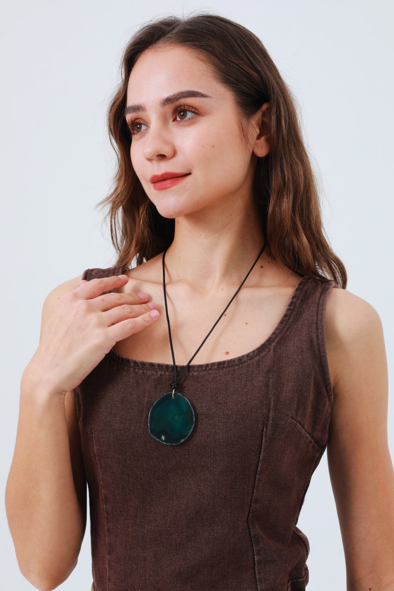 Raw Gemstone Pendant Necklace – Organic & Irregular Stone 💎 Leto Collection