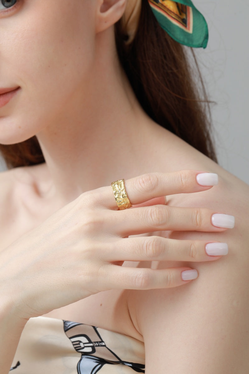 Geometric Nugget Ring – Textured Minimalist Jewelry ✨⛓️ Leto Collection