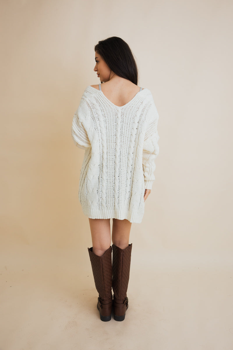 Classic Snuggle Comfort Cable Knit Cardigan Leto Collection